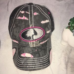 Mossy oak camo print baseball hat